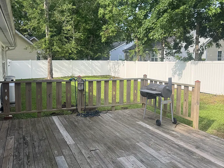 7376 Springside Dr — Photo 4