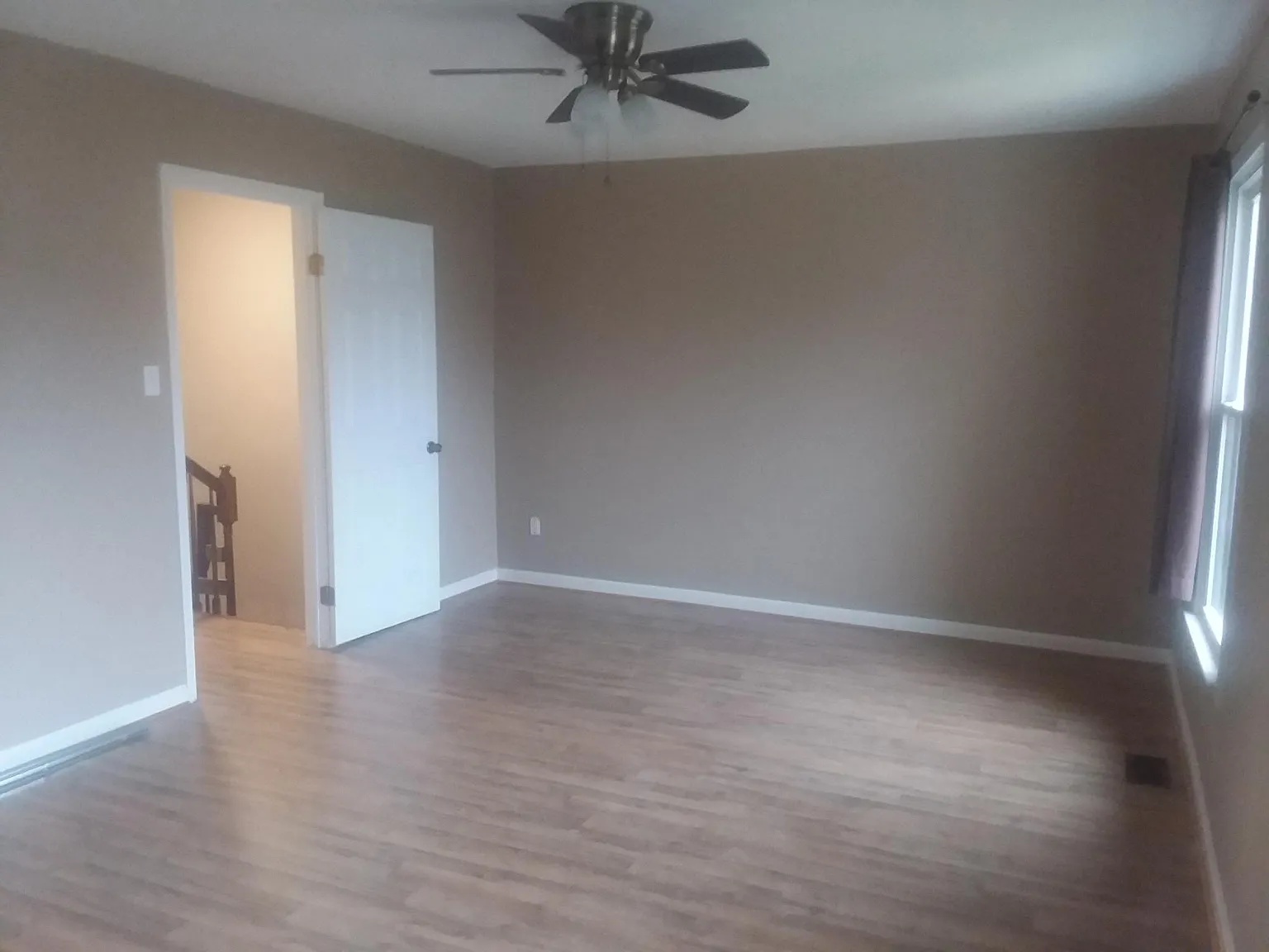 3 bed, 2.5 bath, 1416 sqft, $1,950 — Photo 3
