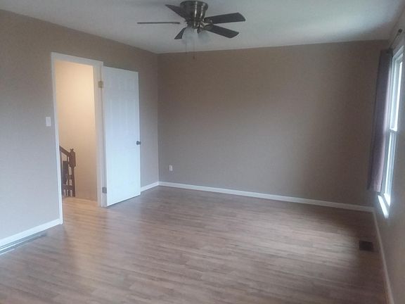 3rd image of 5650 Picadilly Ln