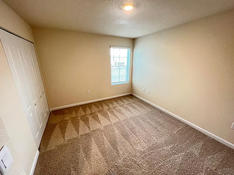 64 Pasadena Dr — Photo 14