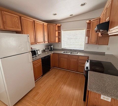 3rd image of 1309A Ransom Ave