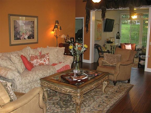 4th image of 774 Wolf Creek St