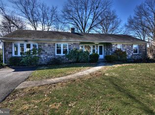 422 Moyer Rd, Pottstown, PA 19464