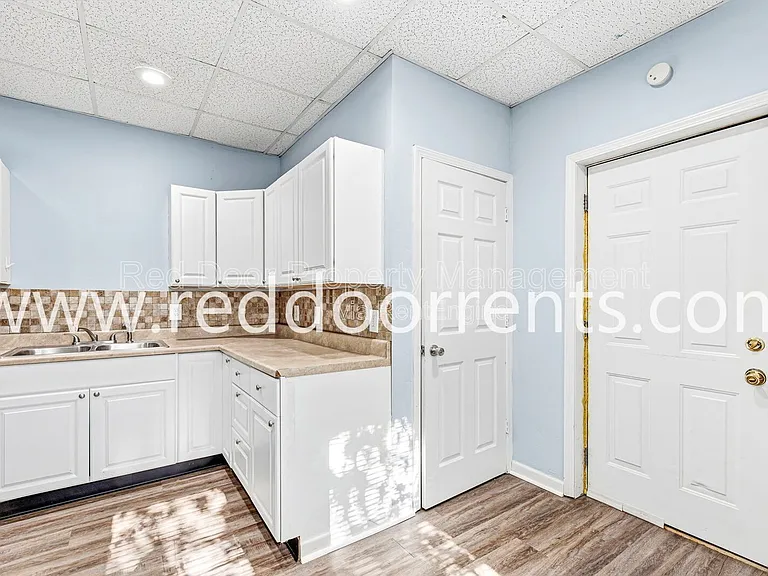 736 E Morris St — Photo 9