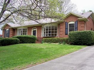 1048 Cantering Rd, High Point, NC 27262