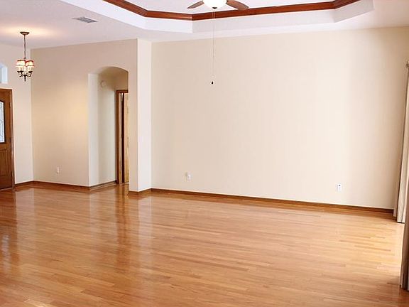 4th image of 6025 Hammock Hill Ave