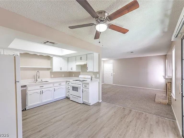 6647 W Tropicana Ave #102 — Photo 13