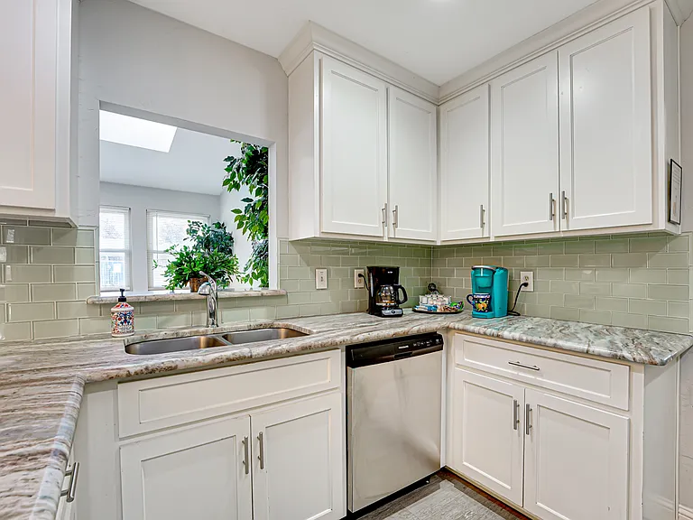 13421 Whispering Hills Dr — Photo 21