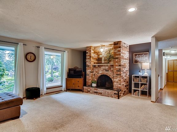 5th image of 4908 93rd Ave W