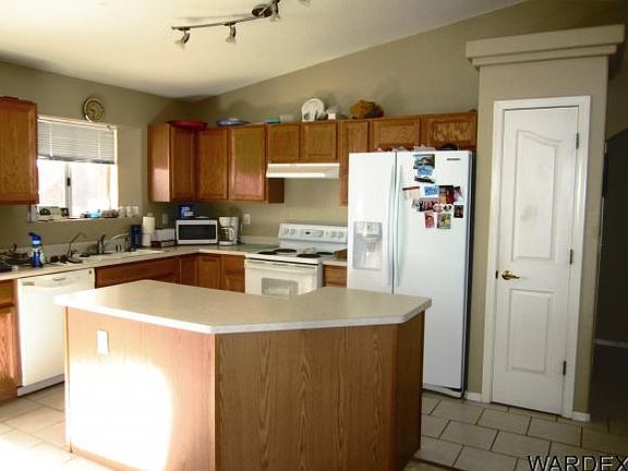 5th image of 3214 Silver Bell Dr