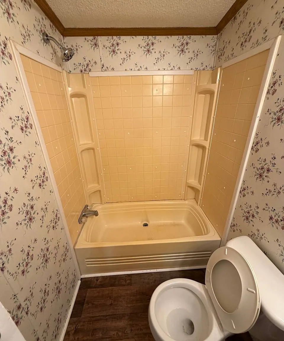 927 Julia Street - 1 — Photo 4
