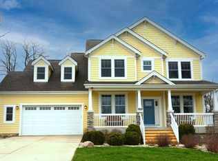 1140 Honey Lake Rd, Lake Zurich, IL 60047