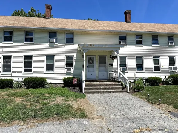 8 B St #D, Northbridge, MA 01534