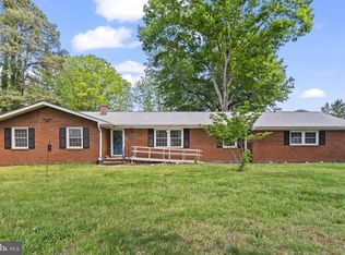 8221 Hickory Dr, King George, VA 22485