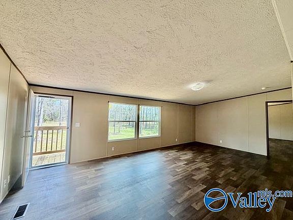 3rd image of 301 Farris Rd