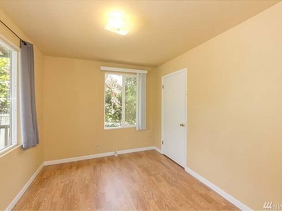 4th image of 11838 42nd Ave S