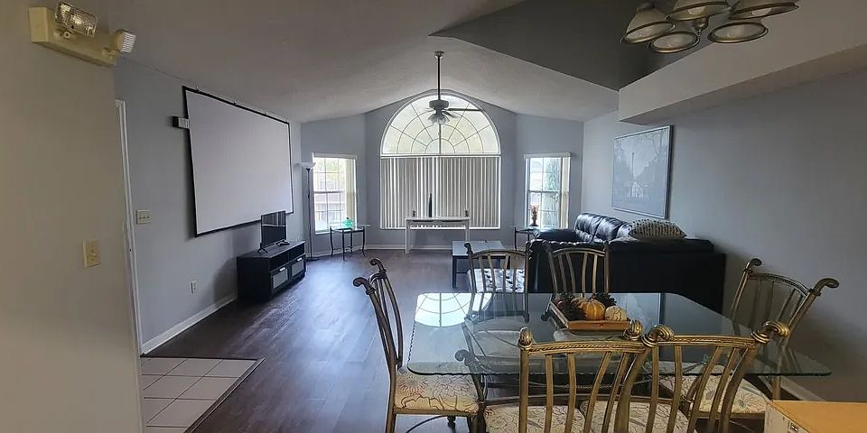 Large living room/dining room