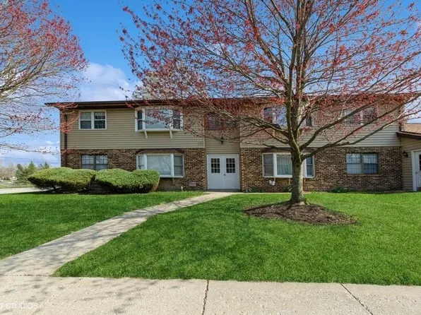 1731 Burgundy St, Schererville, IN 46375