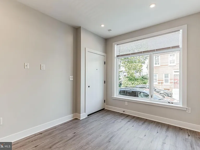 New Construction Breweytown Apartments — Photo 9