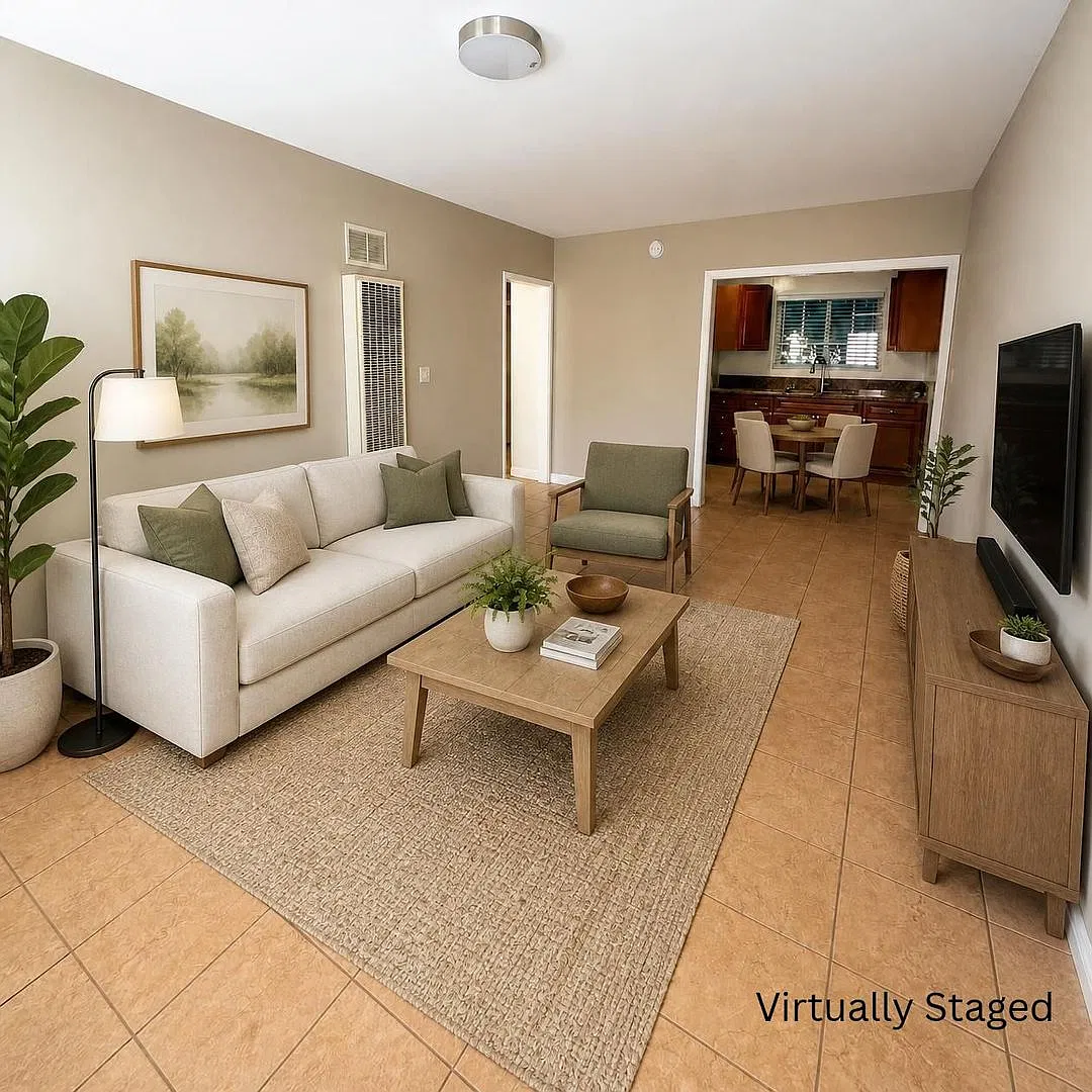 Oxnard ( M ) — Photo 2