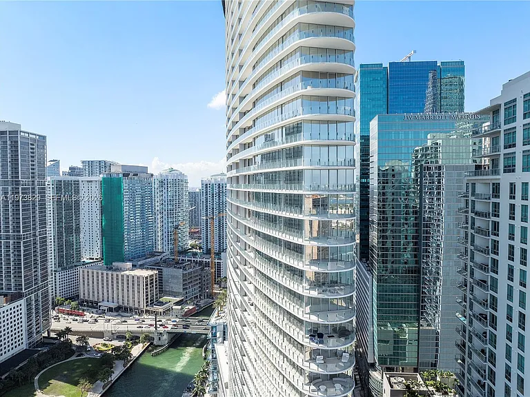 300 Biscayne Boulevard Way #903 — Photo 4
