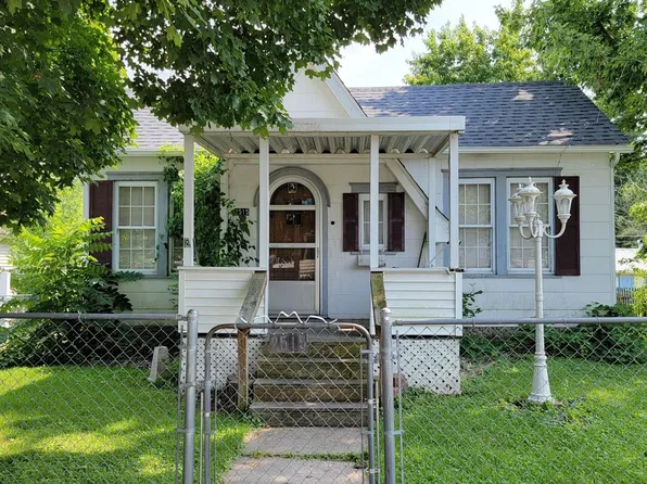 2515 Chestnut St, Hannibal, MO 63401