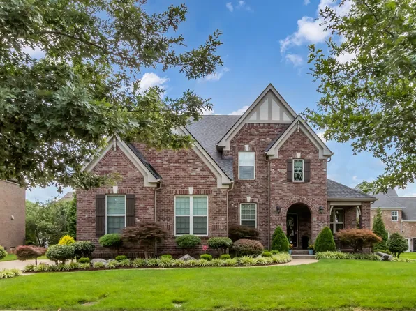 1812 Fairhaven Ln, Murfreesboro, TN 37128