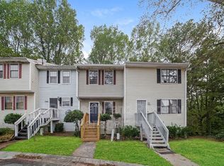 7042 Oakhill Cir, Austell, GA 30168