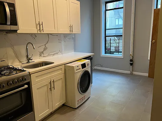 Rented by Premier One Realty LLC | media 2