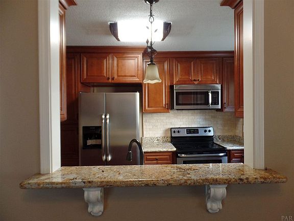 4th image of 917 Brookside Ct