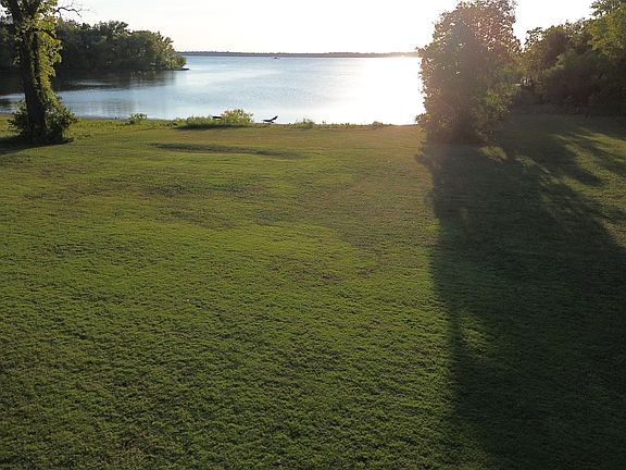2nd image of Lakeshore Dr
