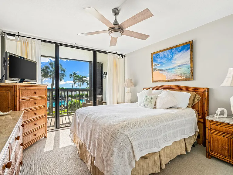 4141 Ocean Dr #208 — Photo 9