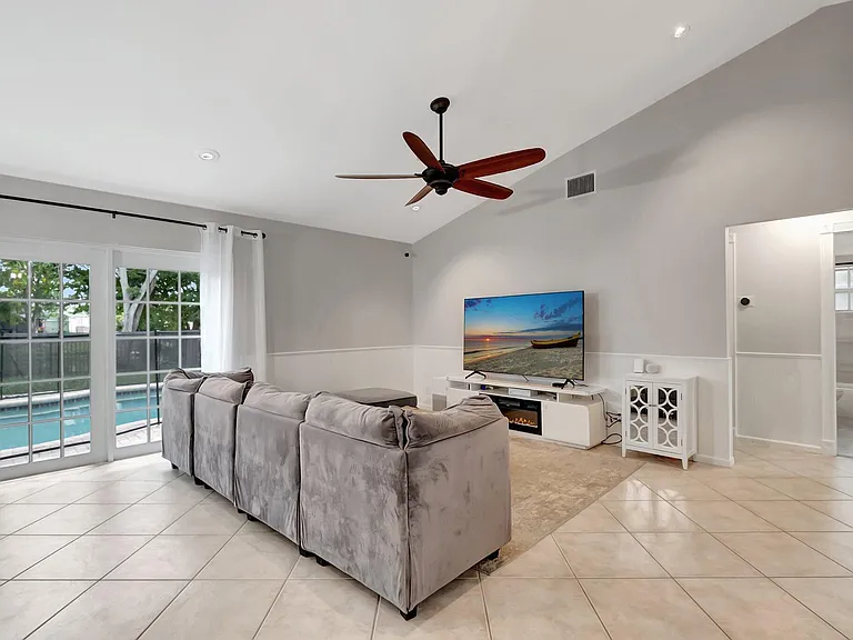 9680 Lancaster Pl — Photo 14