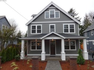 7461 SW 52nd Ave, Portland, OR 97219