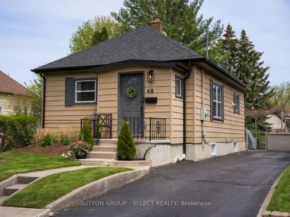 48 Barker St, London, ON N5Y 1X6
