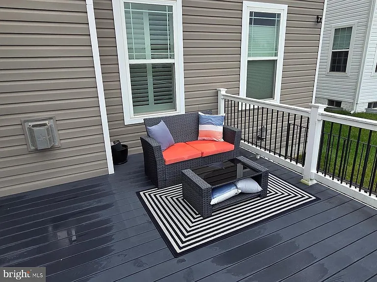 4533 Shakespeare Cir — Photo 35