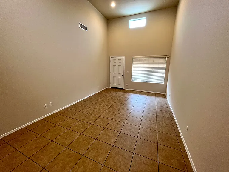 8940 W Olive Ave #169 — Photo 3
