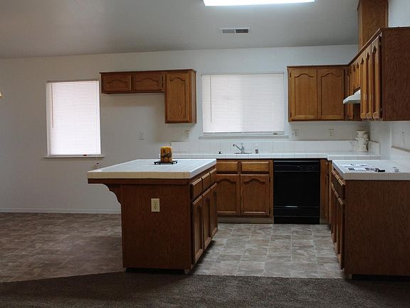 3rd image of 5209 E Lamona Ave