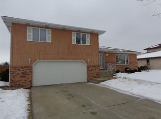 740 Wirtz Rd, Crown Point, IN 46307