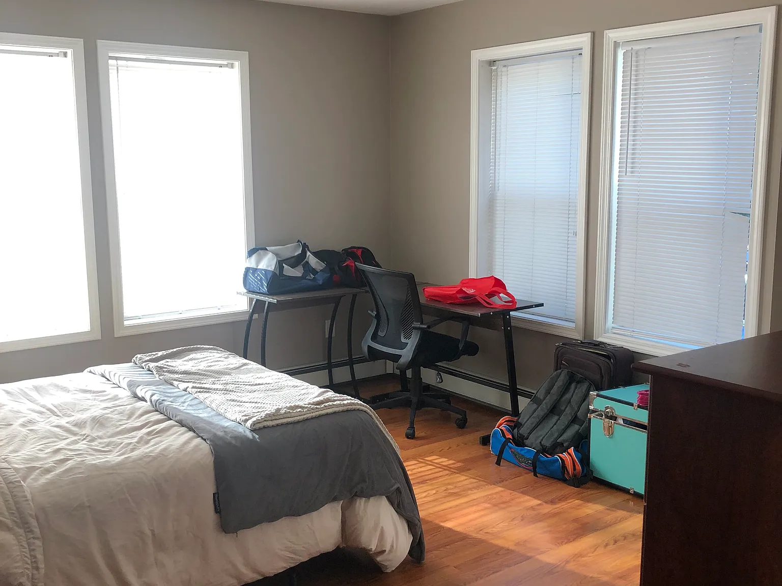 3 bed, $2,685 — Photo 3