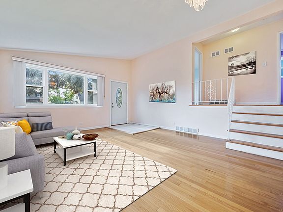 4th image of 544 N Kenilworth Ave