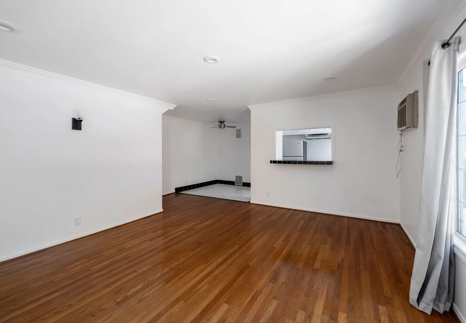2 bed, 2.0 bath, 1000 sqft, $2,795 — Photo 4
