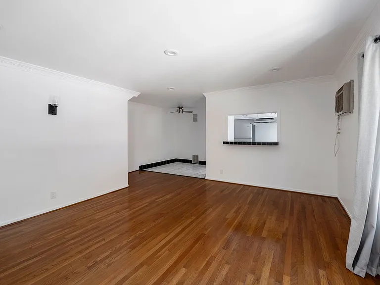 1008 N Stanley Ave #1A — Photo 4