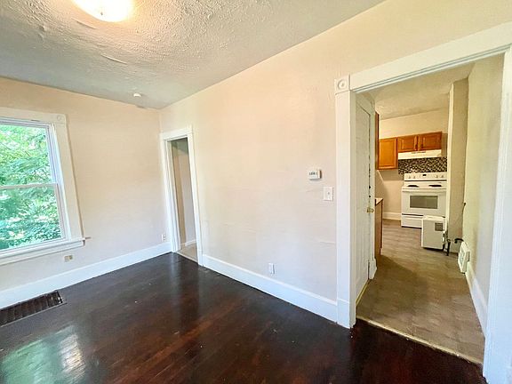 5th image of 1637-1639 E 31st St #1637