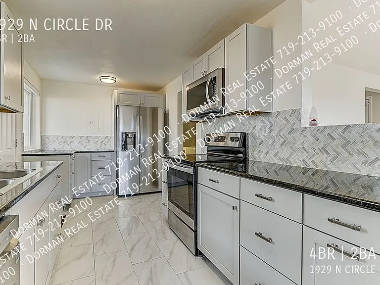 1929 N Circle Dr — Photo 7