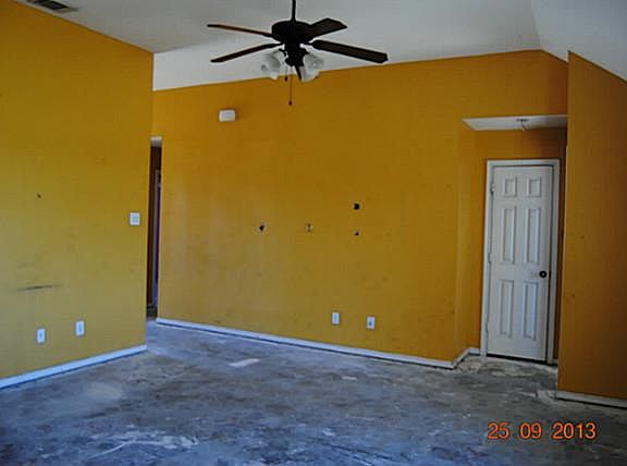 4th image of 602 Jordan Ln