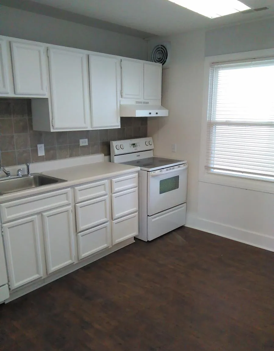 4 bed, 1150 sqft, $1,495 — Photo 3