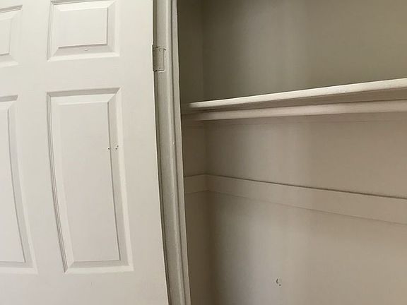 3rd image of 1305 Sheridan Ave APT 6F