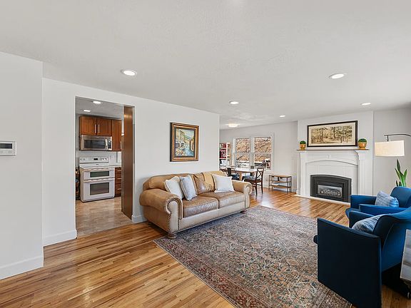 2nd image of 3450 S Cleveland Cir