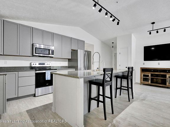 5th image of 11307 Flint Rock Dr